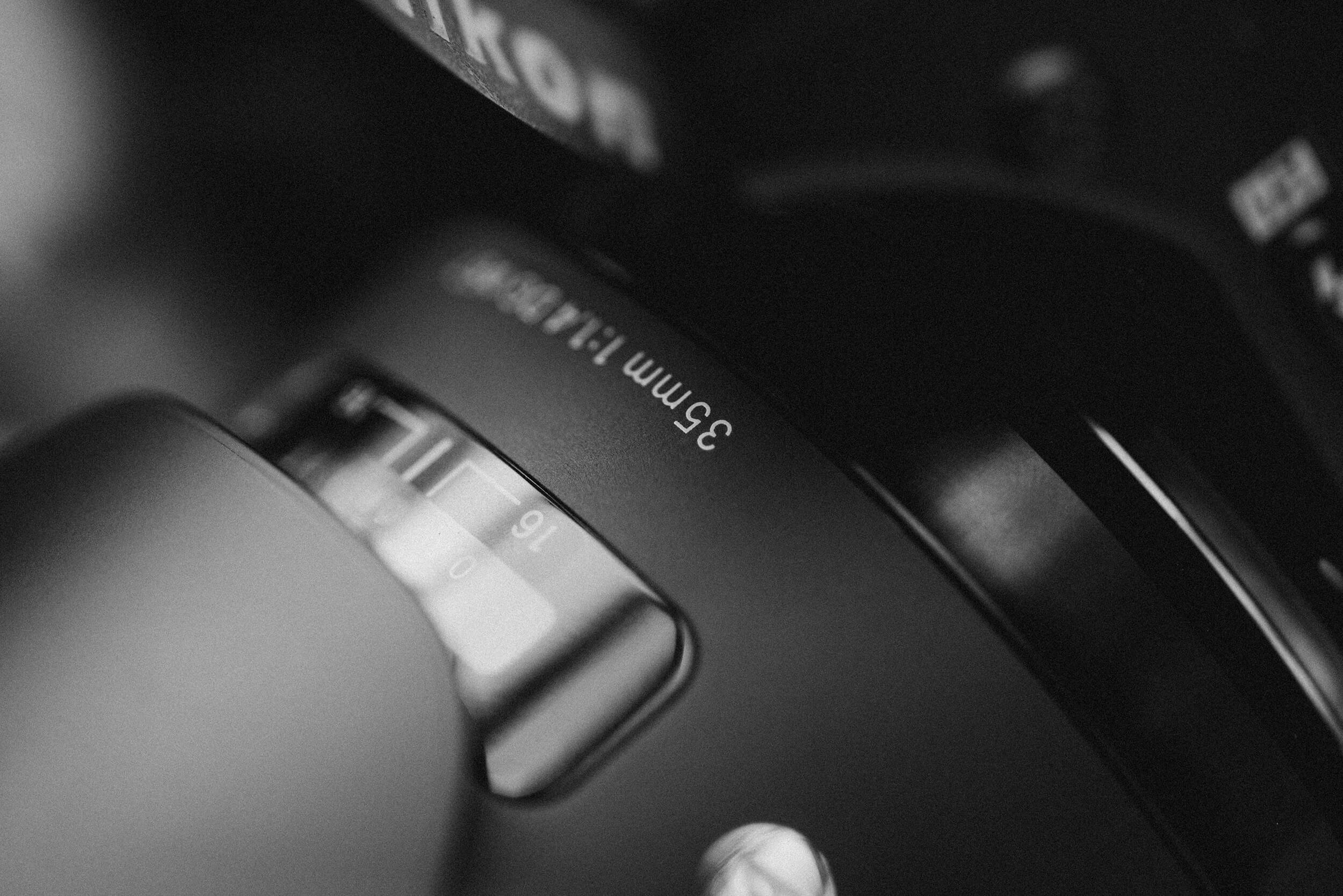 Review: a new mirrorless camera